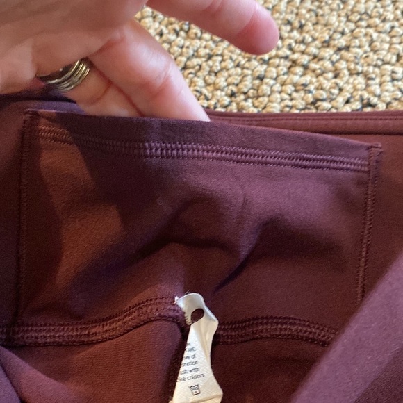 Lululemon Deep Purple Leggings Size 6 in EUC - Picture 6 of 10